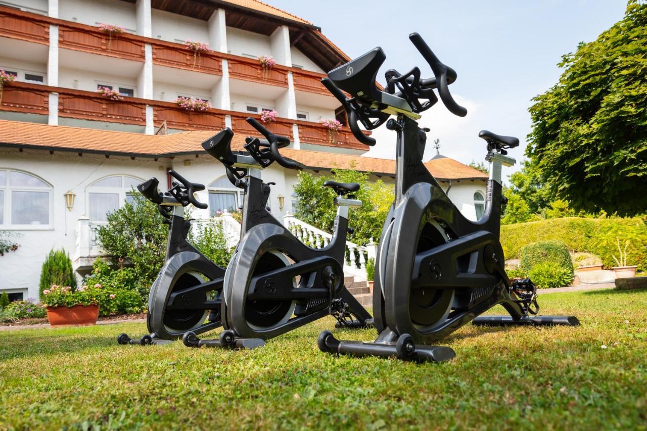 Sattelbogener Hof Hotel Traitsching Bagian luar foto