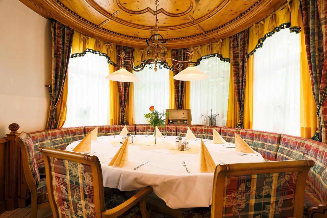 Sattelbogener Hof Hotel Traitsching Bagian luar foto
