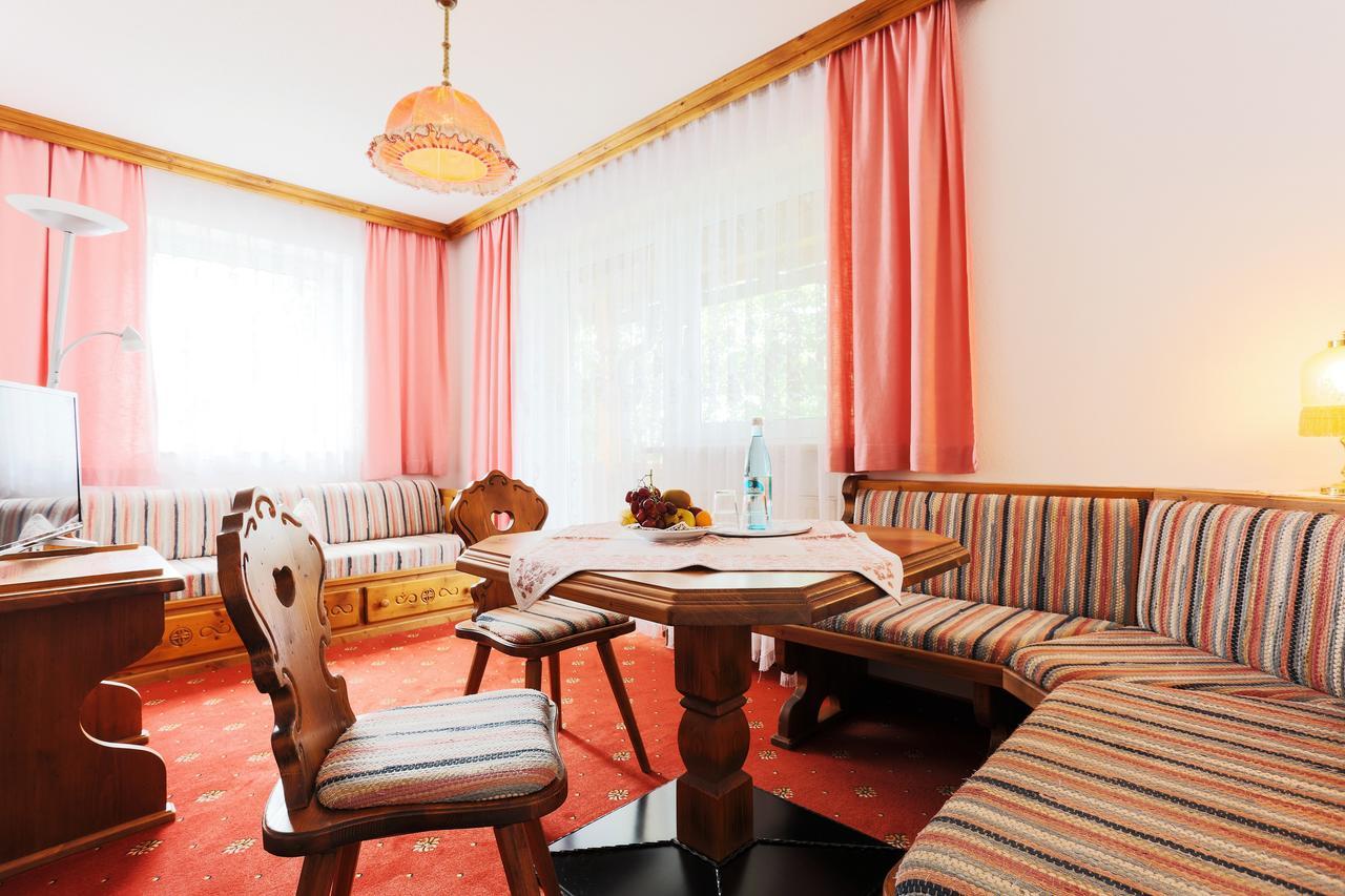 Sattelbogener Hof Hotel Traitsching Bagian luar foto